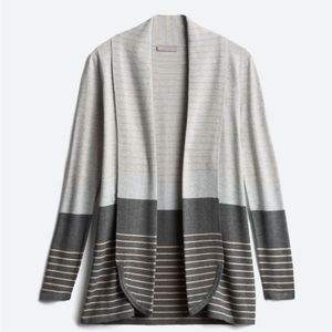 Evolution by Cyrus grey cardigan sweater size L